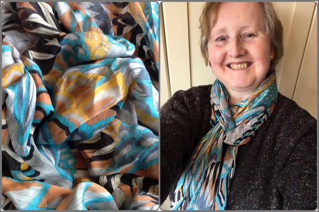 Outfit of the day 15/02/18 with Leonard’s Feather scarf